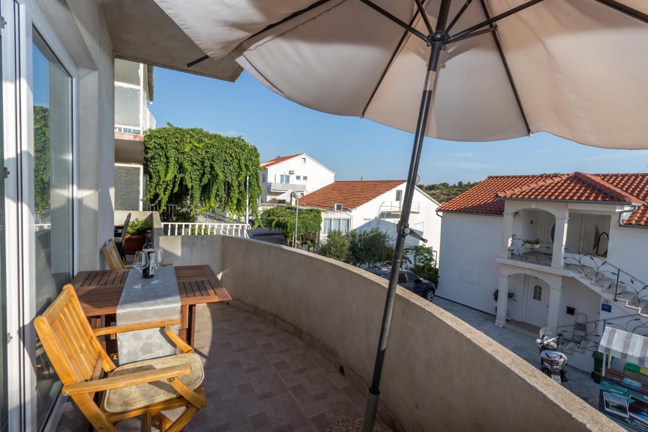 Apartman Lucy Хвар Экстерьер фото