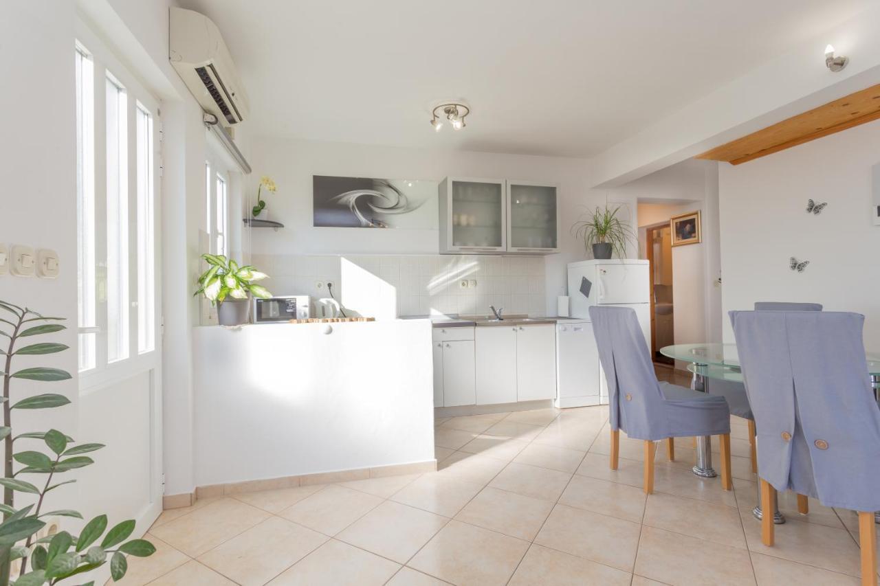 Apartman Lucy Хвар Экстерьер фото